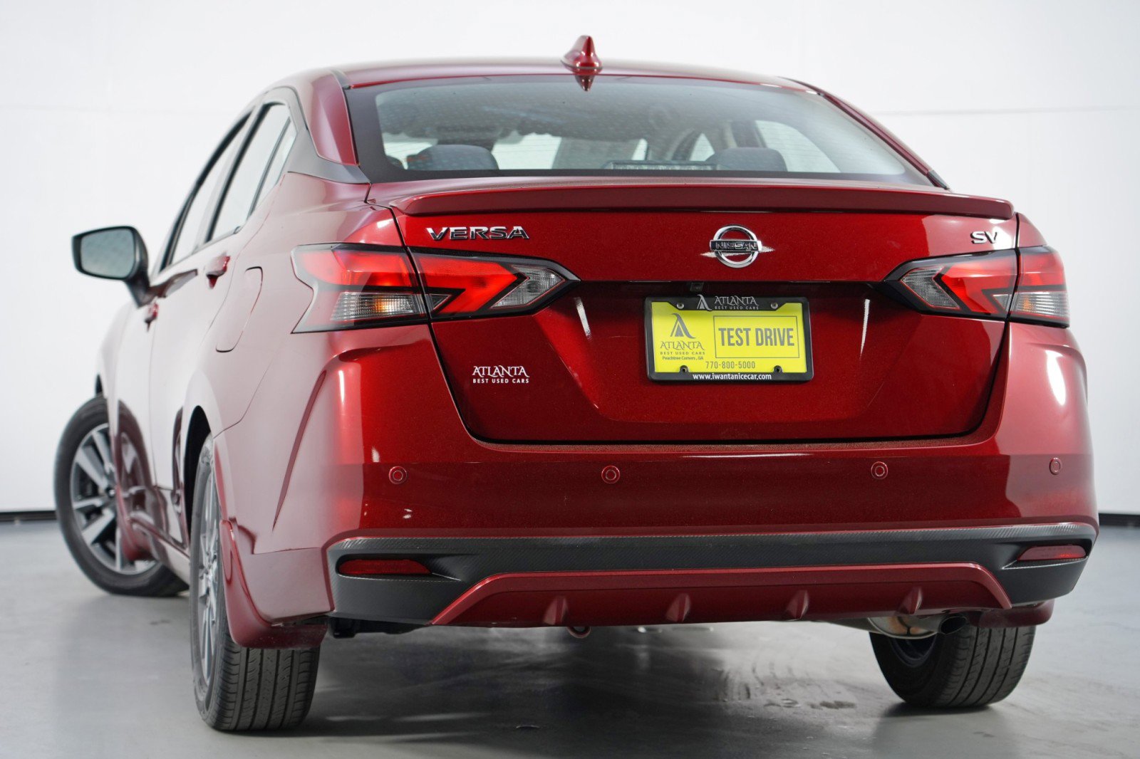 Used 2022 Nissan Versa SV w/ Electronics Package image 5