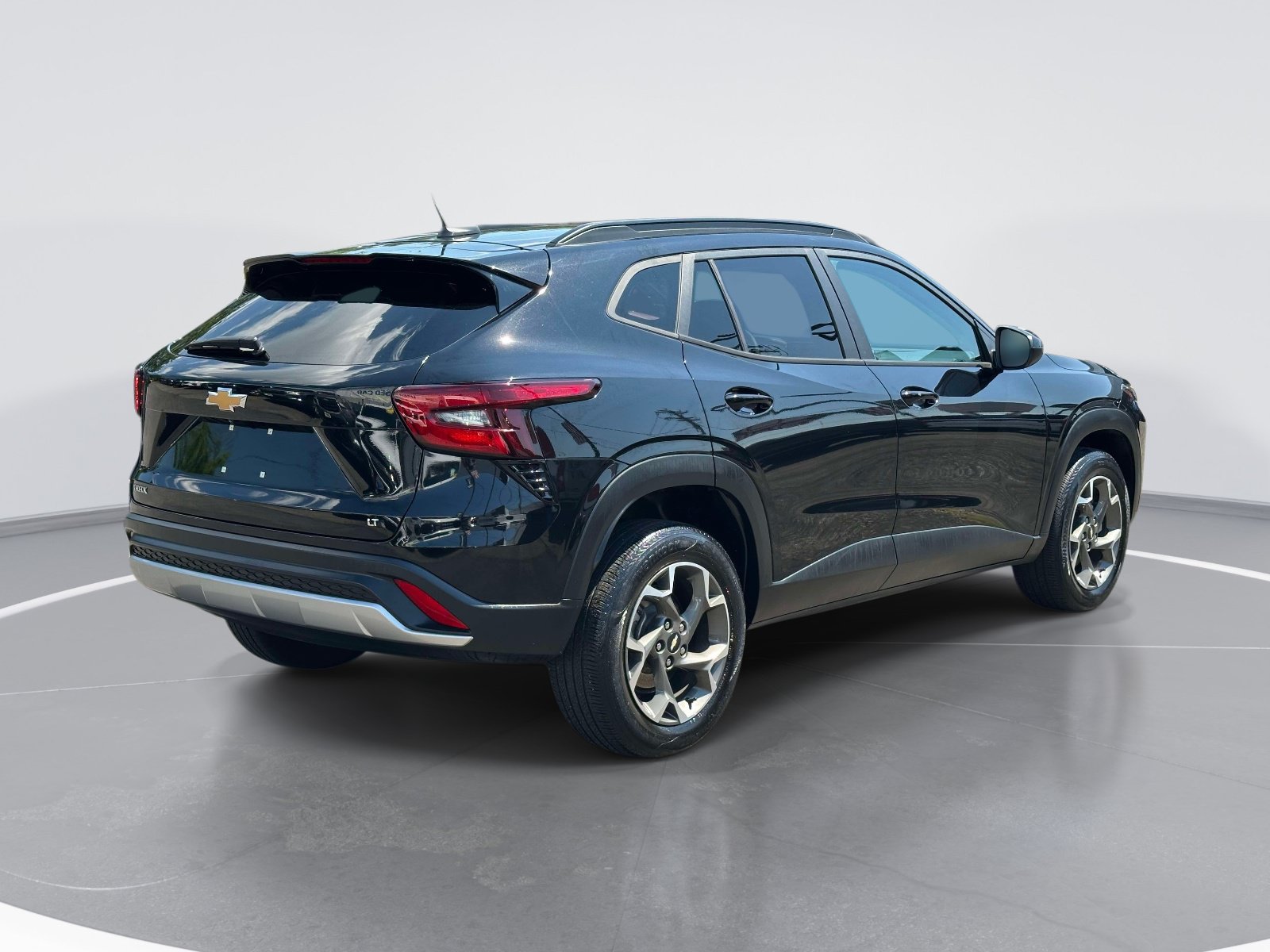 Certified 2024 Chevrolet Trax LT w/ Driver Confidence Package FWD image 5