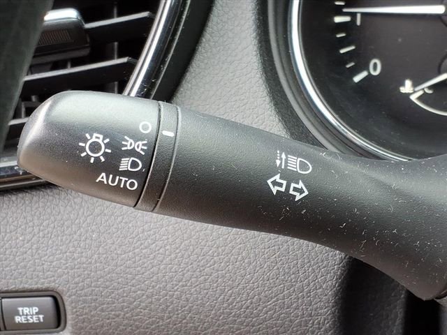 Used 2019 Nissan Rogue S image 22