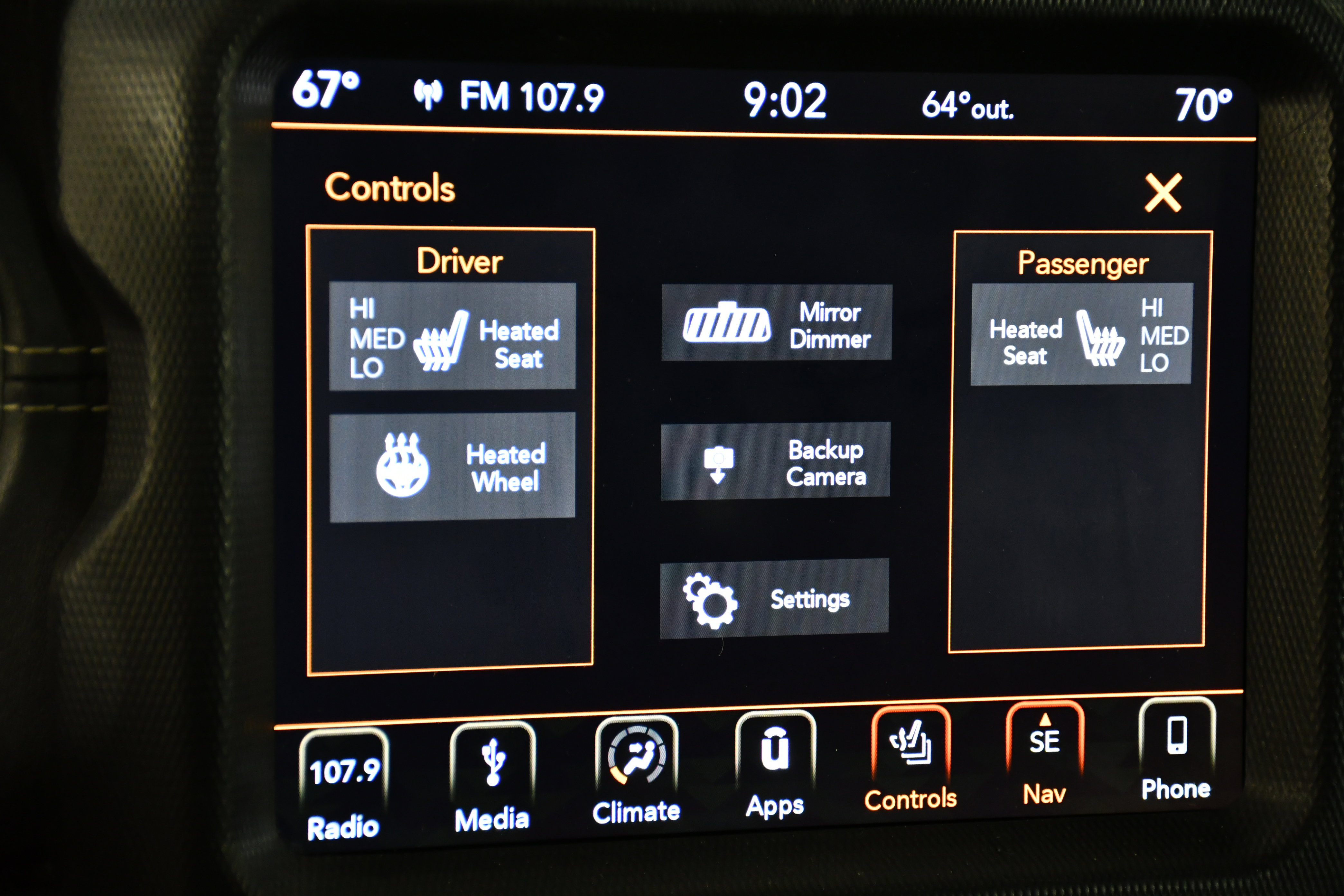 Used 2019 Jeep Wrangler Unlimited Sahara image 30