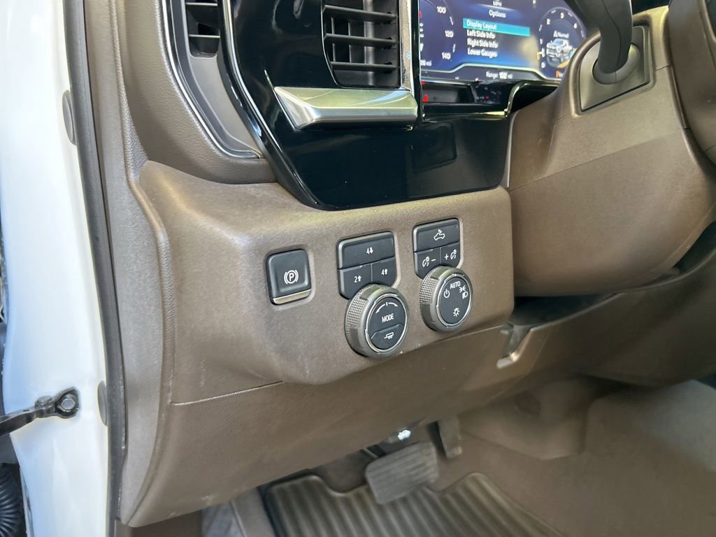 Used 2024 Chevrolet Silverado 2500 LT AWD/4WD image 36