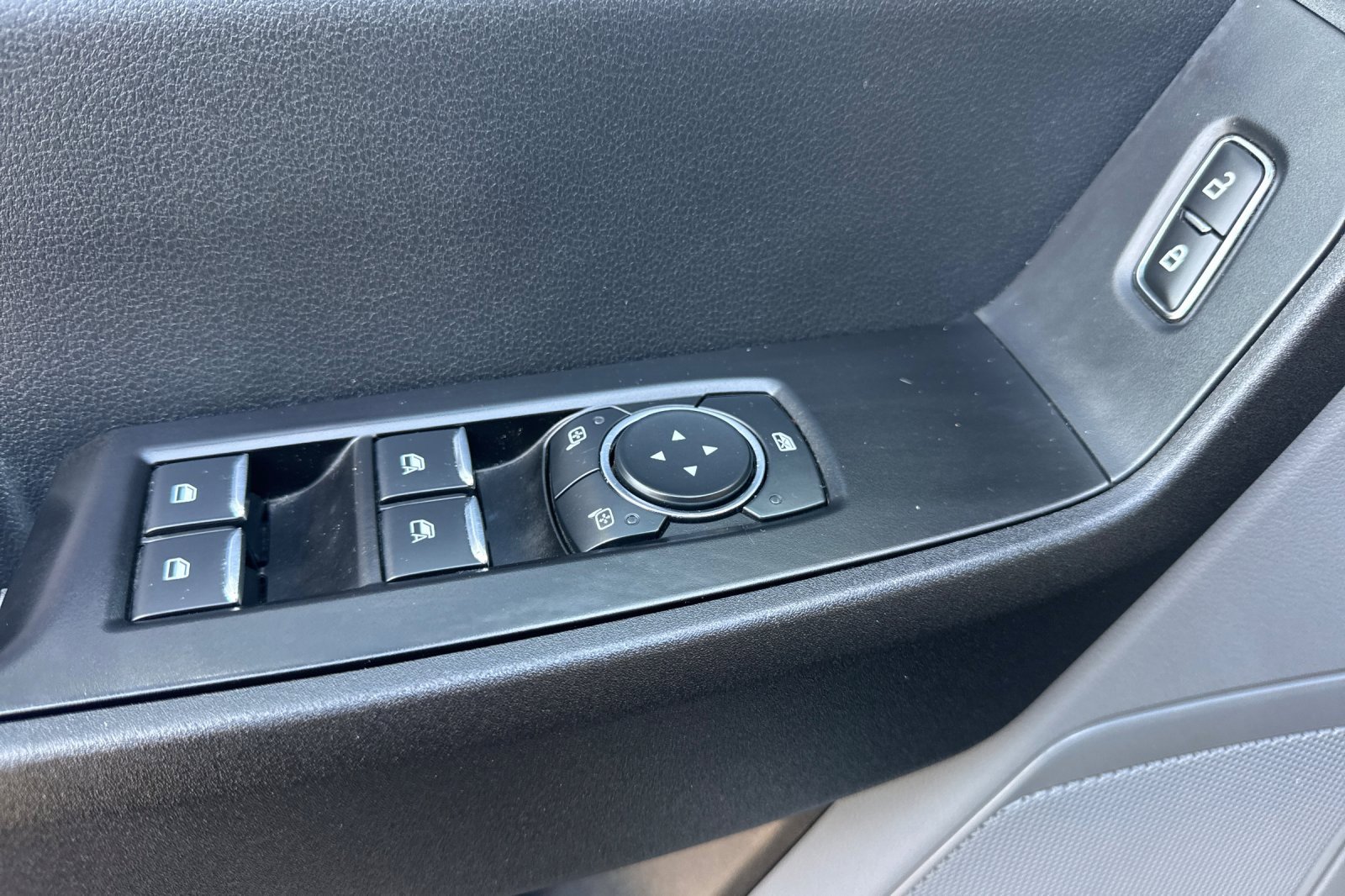 Used 2023 Ford F250 XL image 11