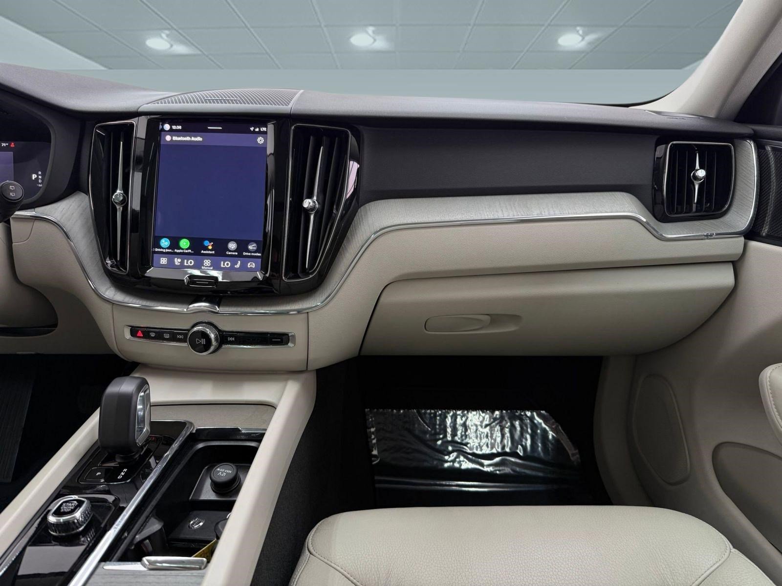 Used 2024 Volvo XC60 B5 Plus w/ Protection Package Premier image 26