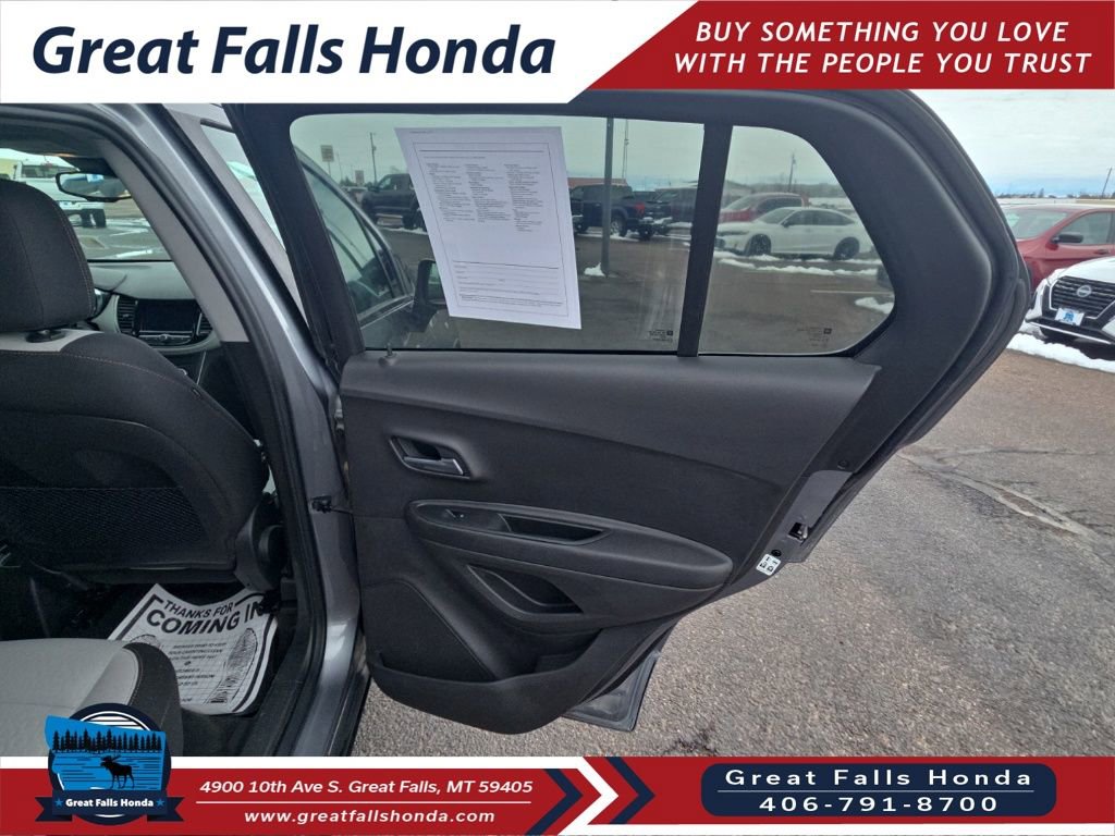 Used 2020 Chevrolet Trax LS w/ Tint and Cruise Package image 17