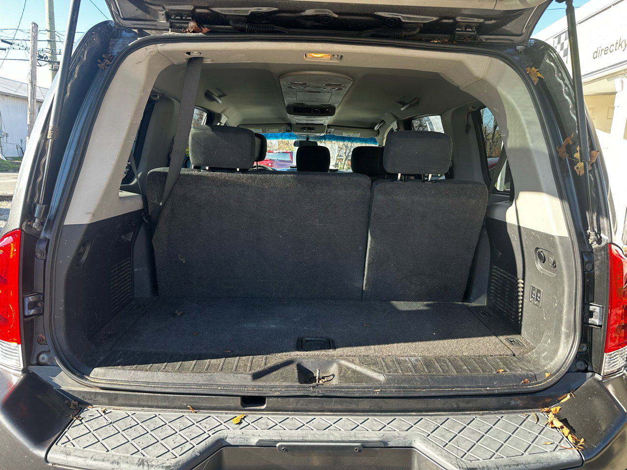 Used 2010 Nissan Armada SE image 14