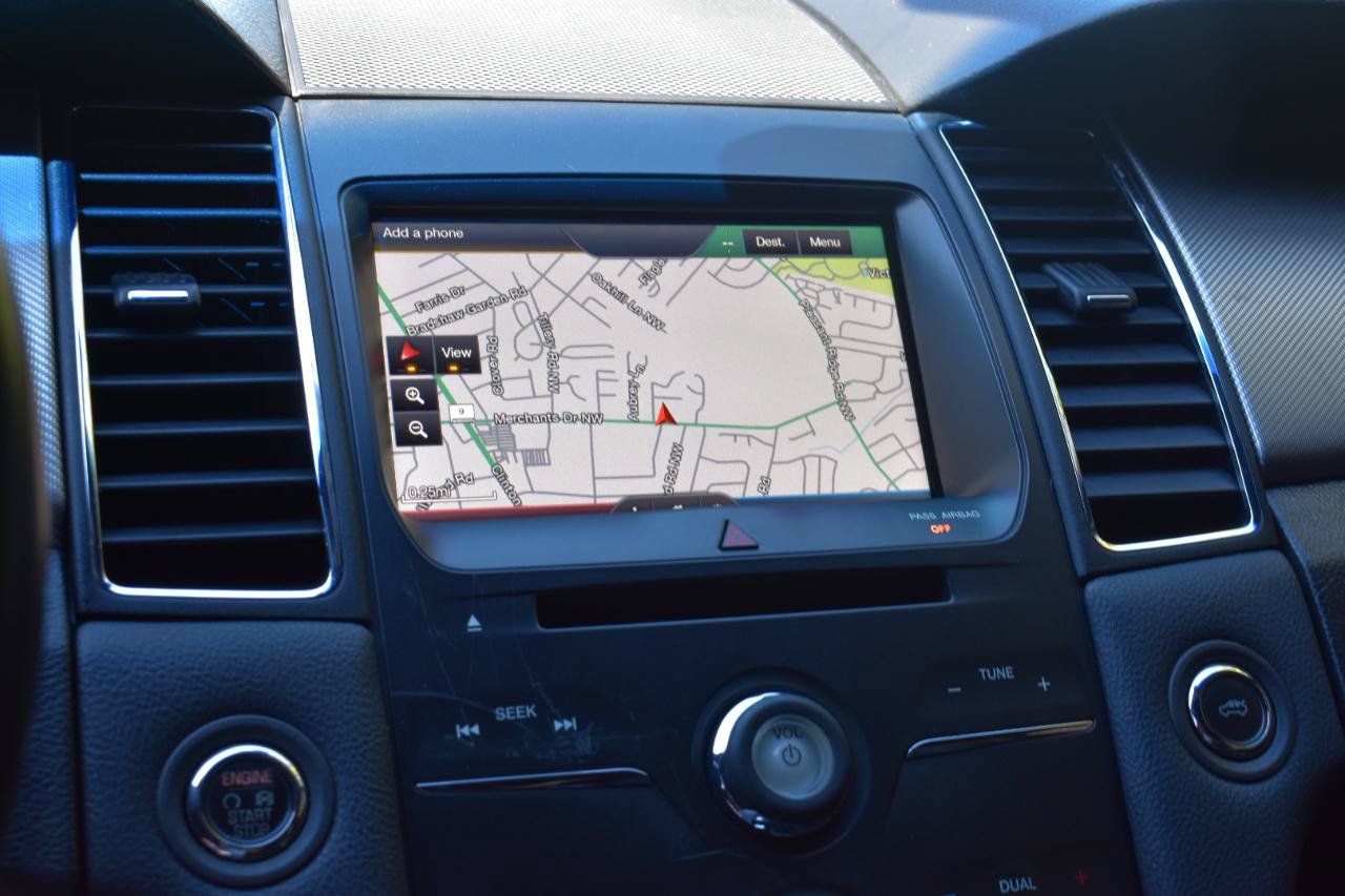 Used 2015 Ford Taurus SHO AWD/4WD image 37