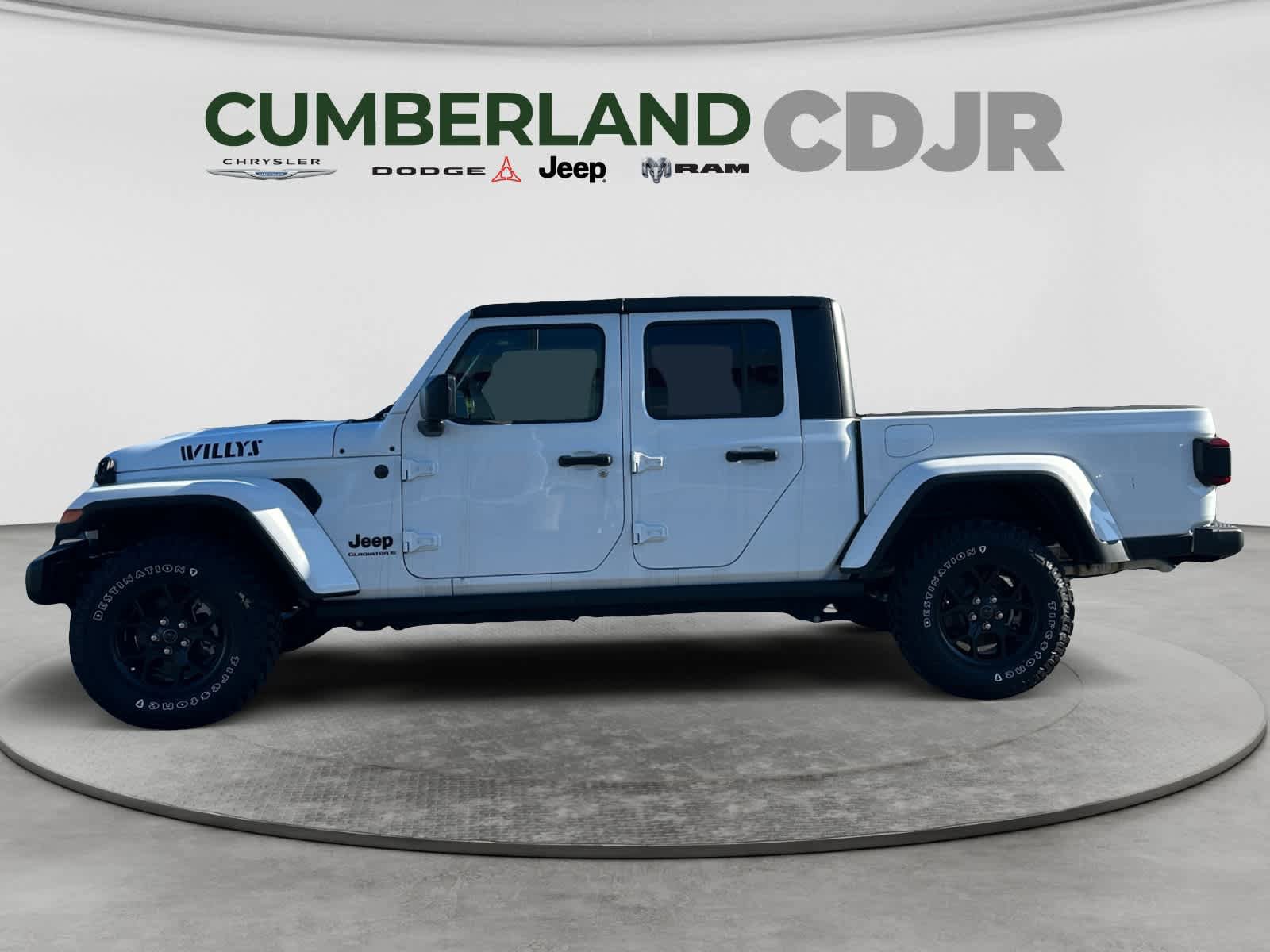 New 2025 Jeep Gladiator Sport AWD/4WD image 3