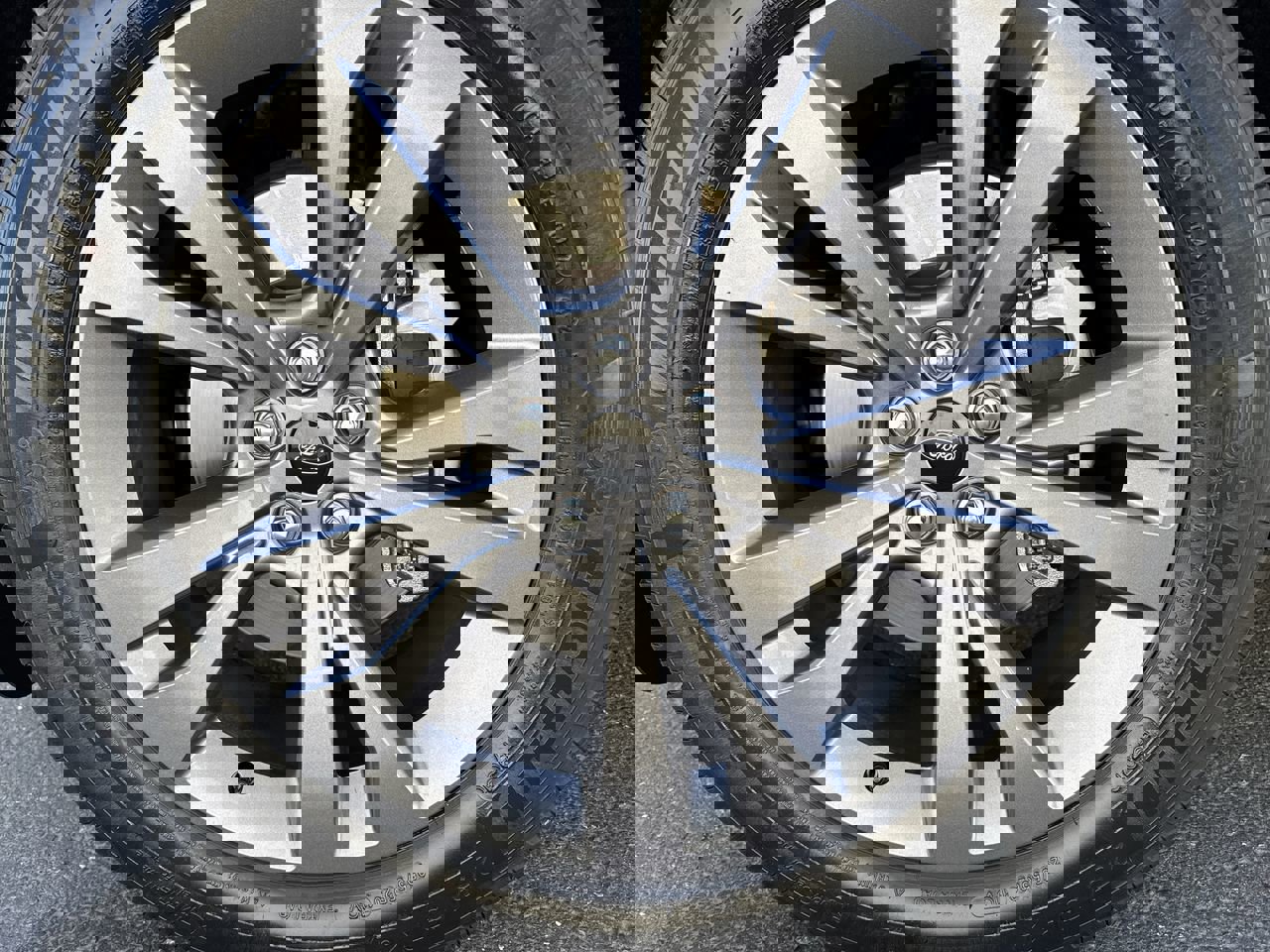 Used 2022 Ford Explorer XLT w/ Equipment Group 202A image 34