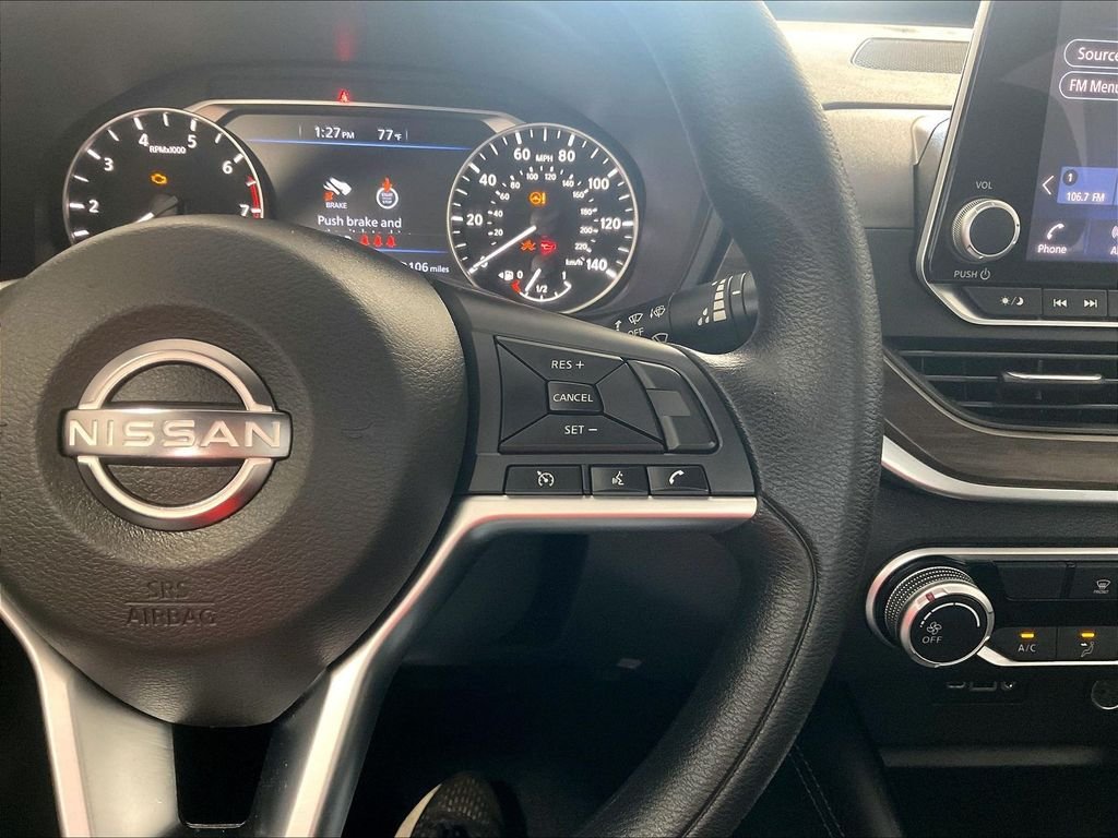 Used 2023 Nissan Altima 2.5 SV FWD image 23