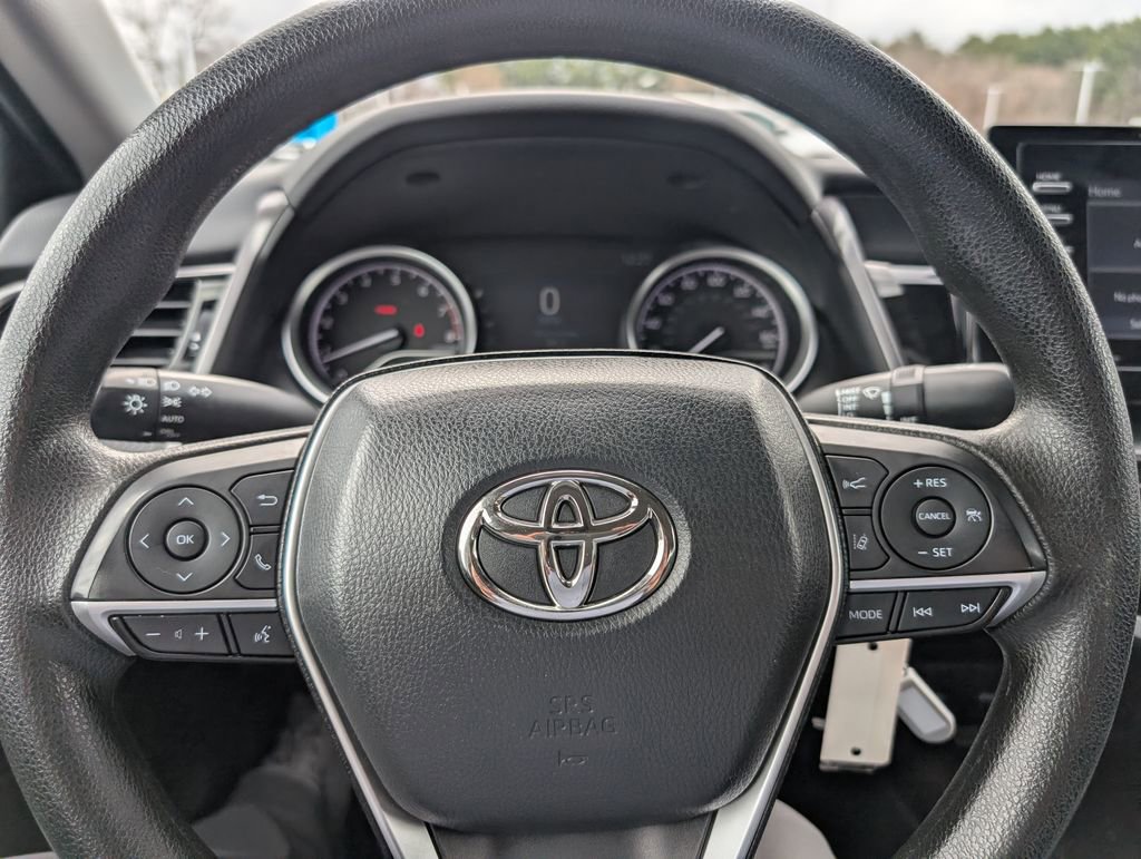 Used 2023 Toyota Camry LE AWD/4WD image 22