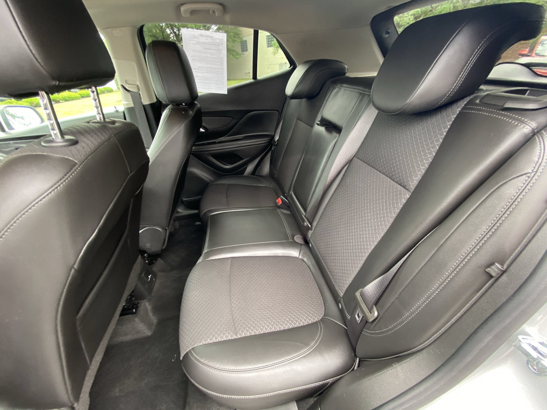 Used 2022 Buick Encore Preferred w/ Safety Package AWD/4WD image 25