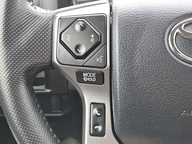 Used 2017 Toyota Tacoma SR5 w/ Tow Package RWD image 20