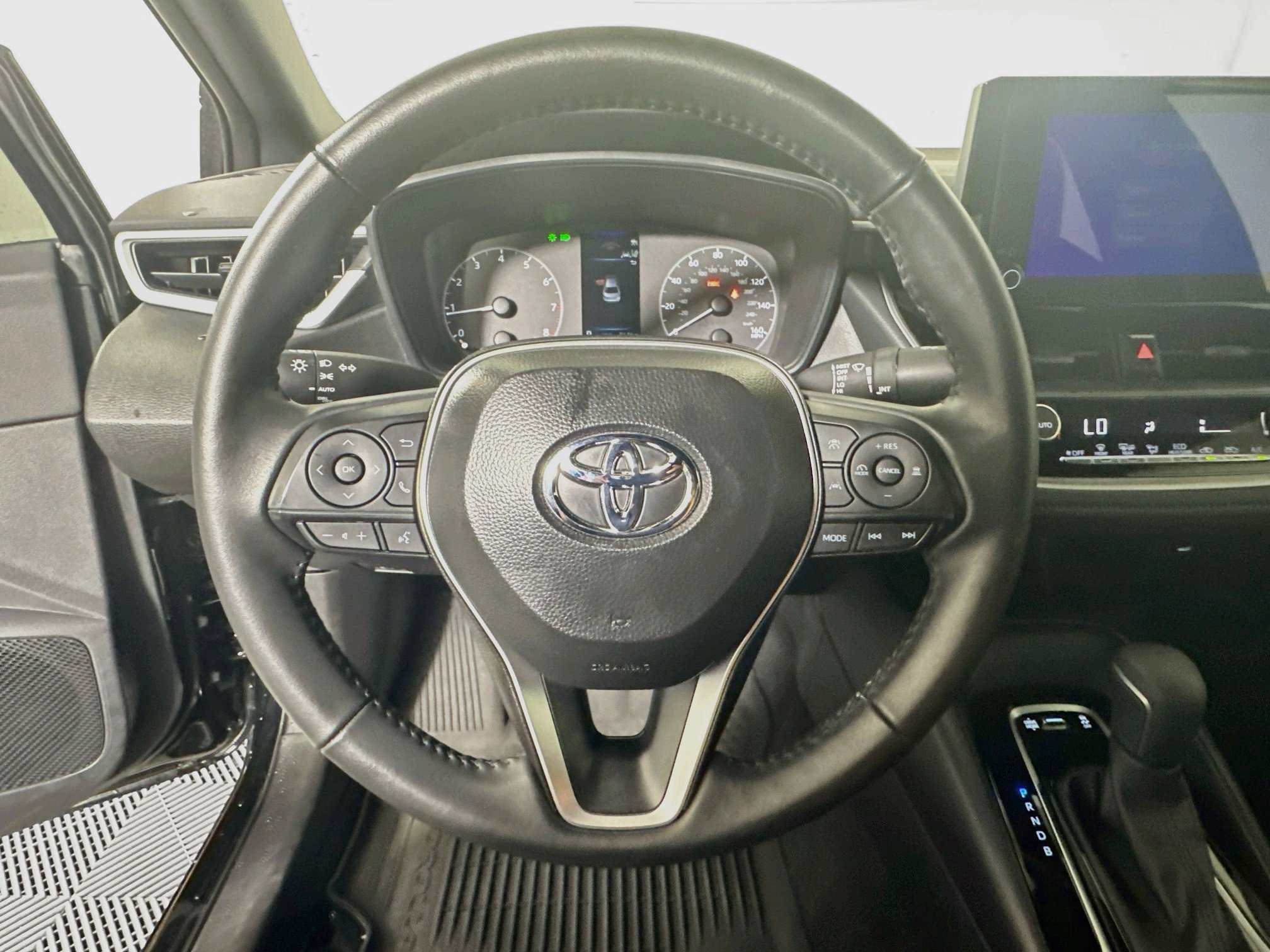 Certified 2025 Toyota Corolla SE FWD image 15