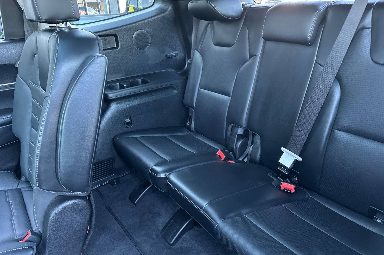 Certified 2024 Kia Telluride SX Prestige w/ Towing Package image 18