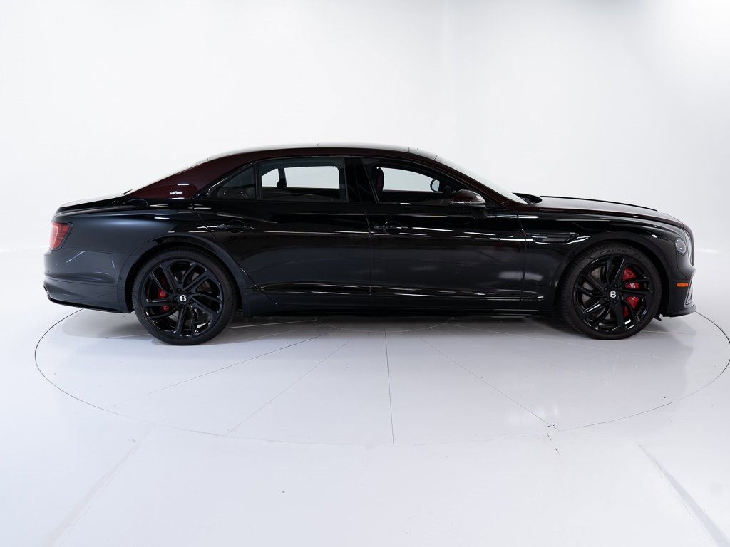 Certified 2025 Bentley Flying Spur Plug-In Hybrid image 6