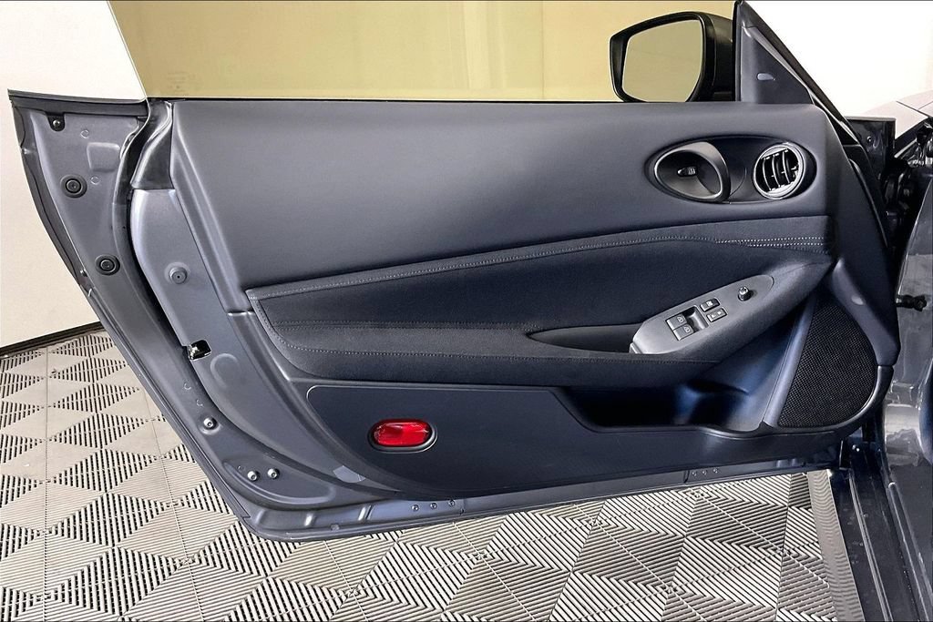 New 2026 Nissan Z Performance w/ Floor Mat Package RWD image 36