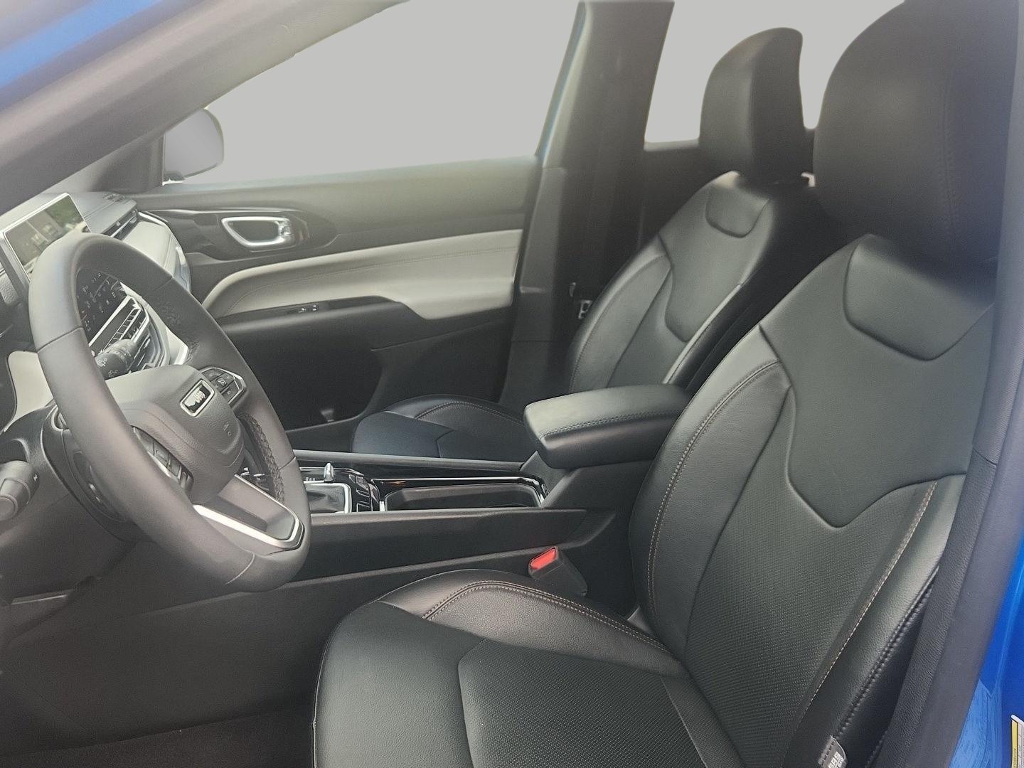 Used 2023 Jeep Compass Limited AWD/4WD image 14