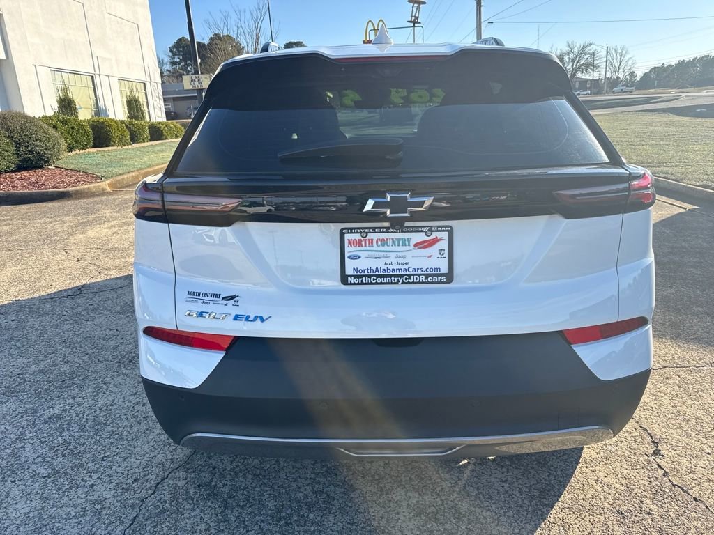 Used 2023 Chevrolet Bolt EUV Premier w/ Sun & Sound Package image 6