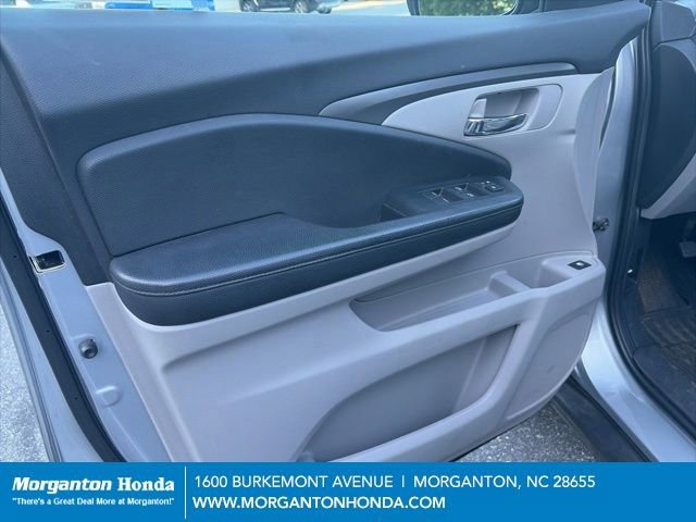 Used 2020 Honda Pilot EX image 13