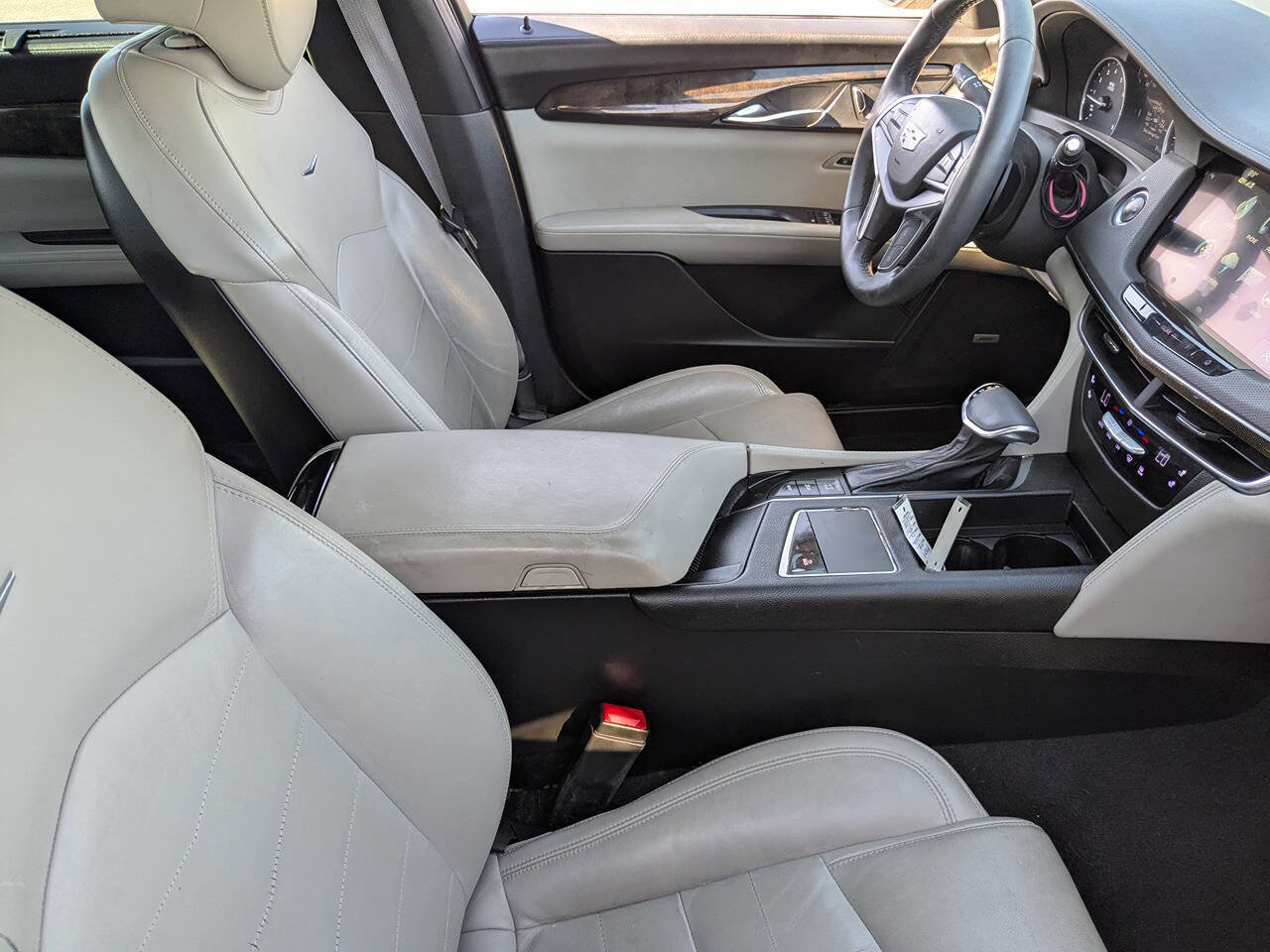 Used 2018 Cadillac CT6 Luxury w/ Active Chassis Package image 11