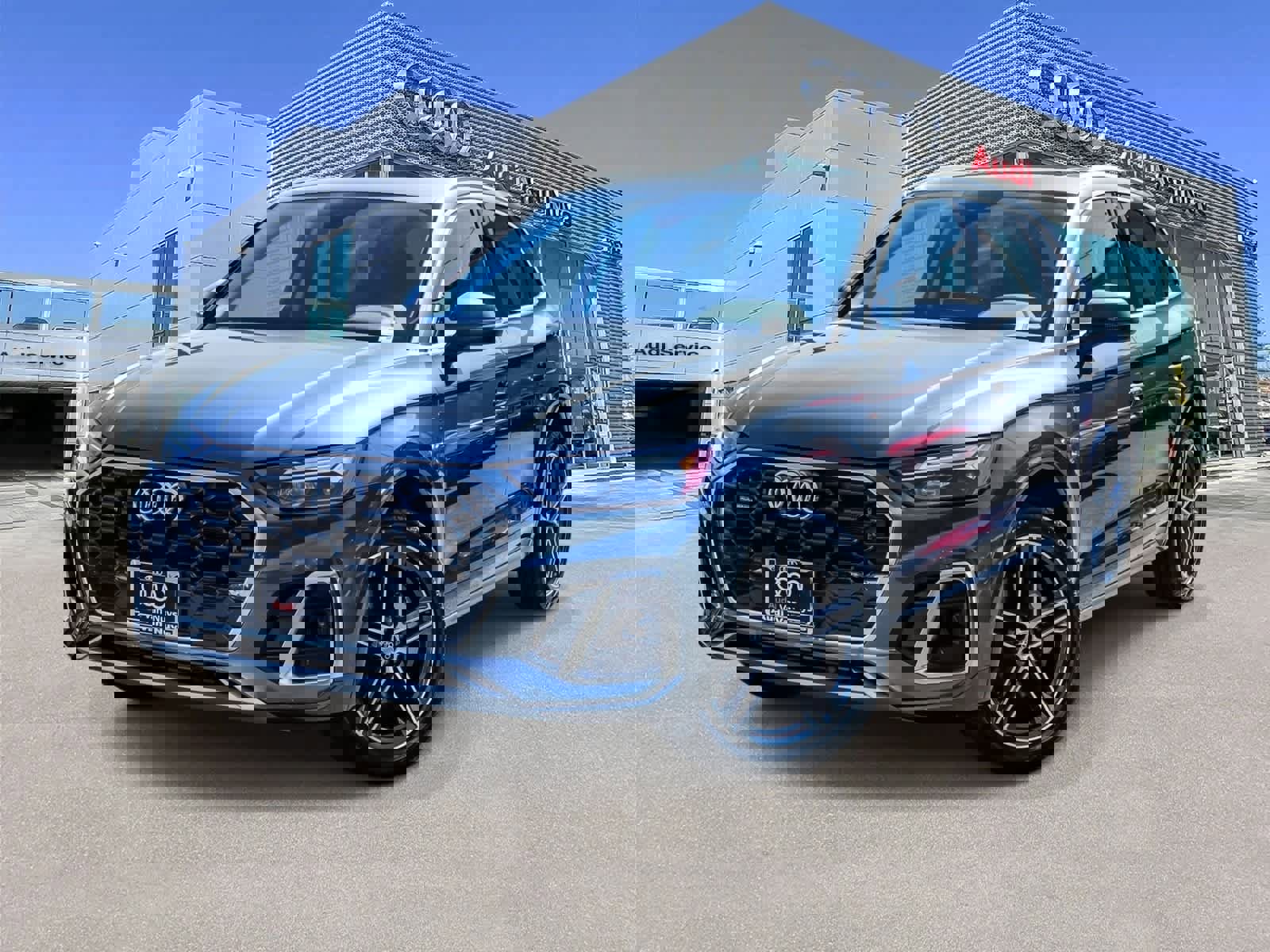 Used 2022 Audi Q5 e Premium w/ Convenience Package