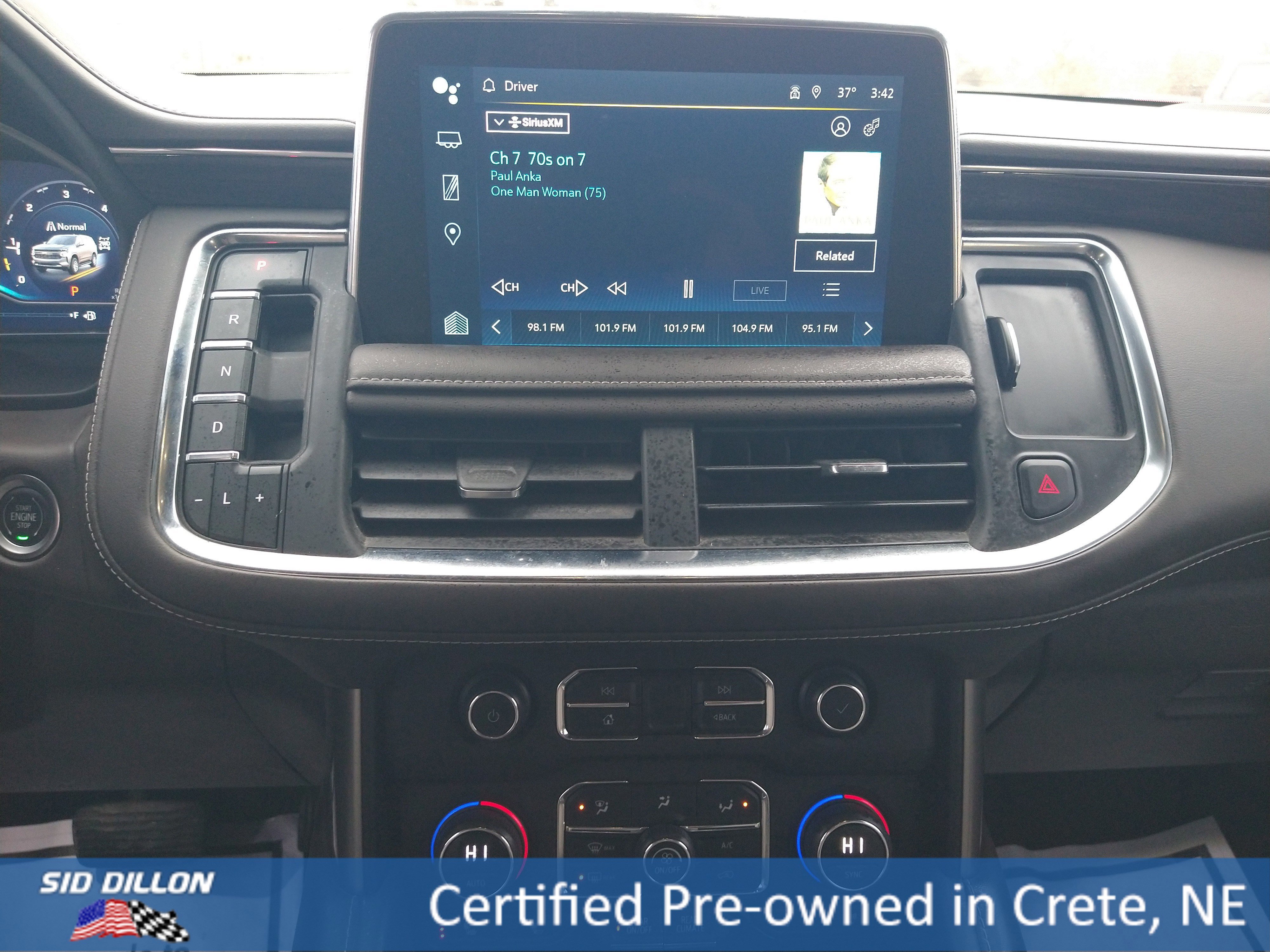 Used 2023 Chevrolet Suburban LT w/ Luxury Package image 7