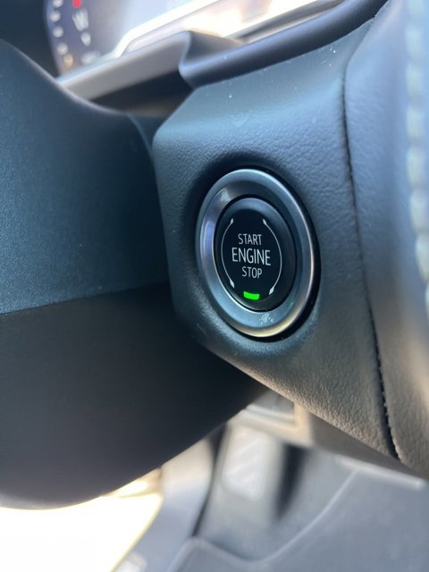 Used 2024 Chevrolet Suburban Premier image 23