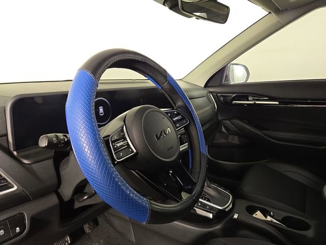 Certified 2026 Kia Seltos EX w/ EX Sunroof Package image 16