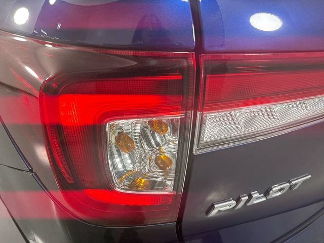 Used 2022 Honda Pilot Sport image 32