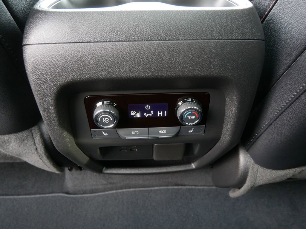 Certified 2025 Chevrolet Traverse RS w/ LPO, Floor Liner Package image 23