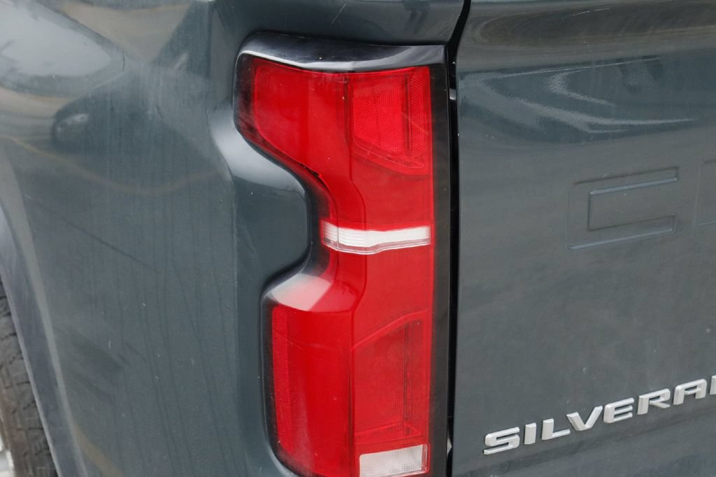 Used 2026 Chevrolet Silverado 3500 LTZ w/ LTZ Convenience Package AWD/4WD image 9