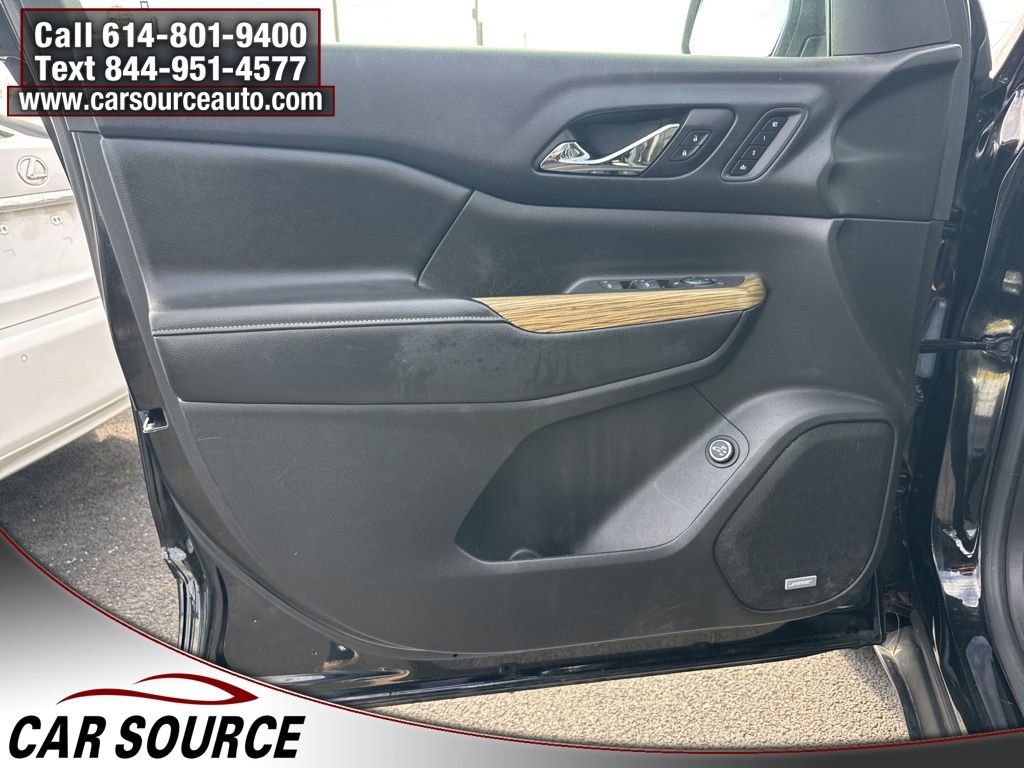 Used 2017 GMC Acadia Denali image 14