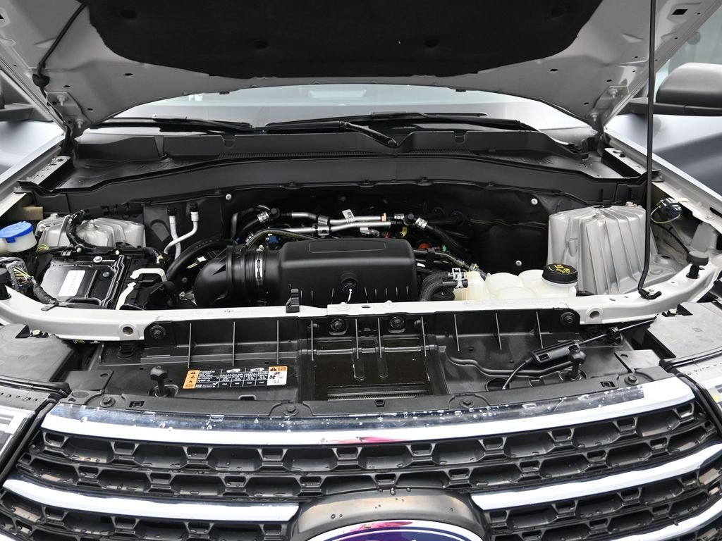 Certified 2022 Ford Explorer XLT image 45