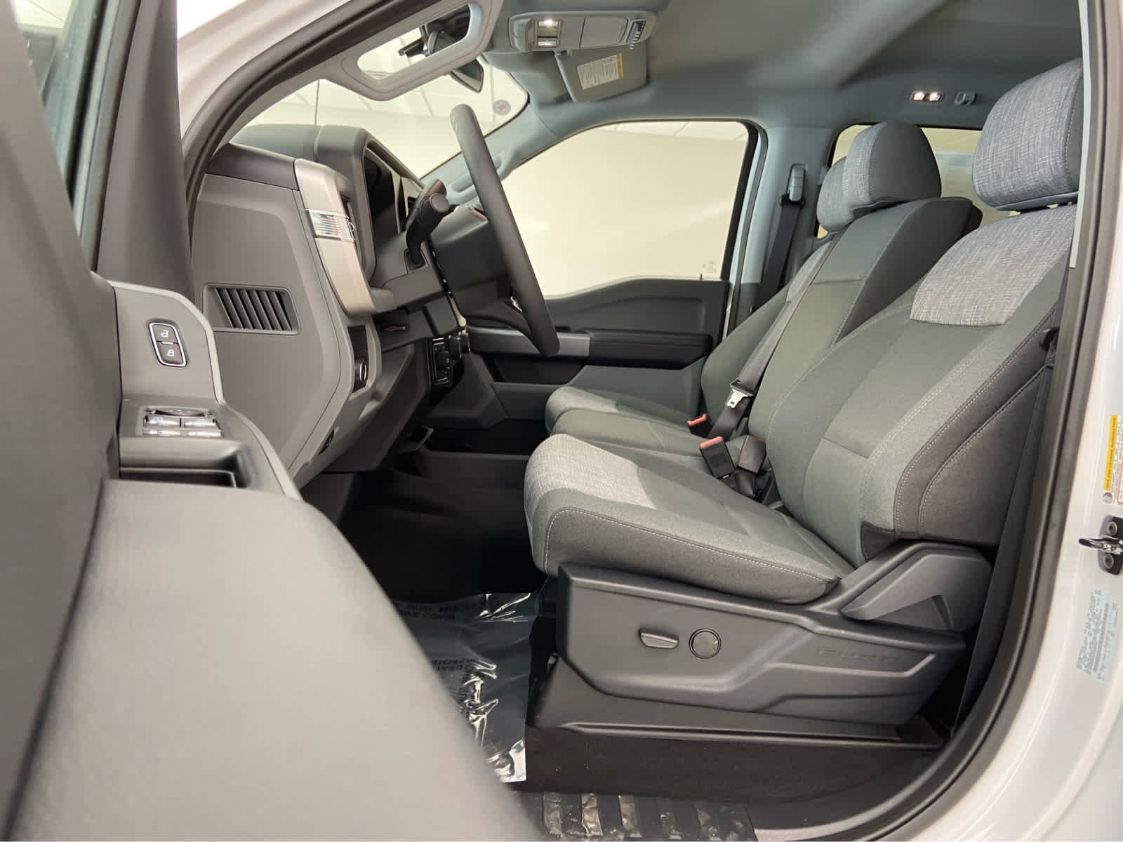 New 2026 Ford F450 XLT w/ FX4 Off-Road Package image 11