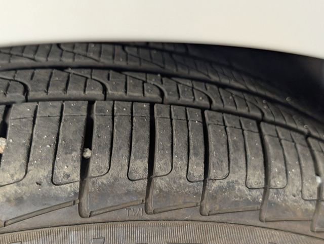 Used 2019 BMW 330i Sedan w/ Convenience Package RWD image 9