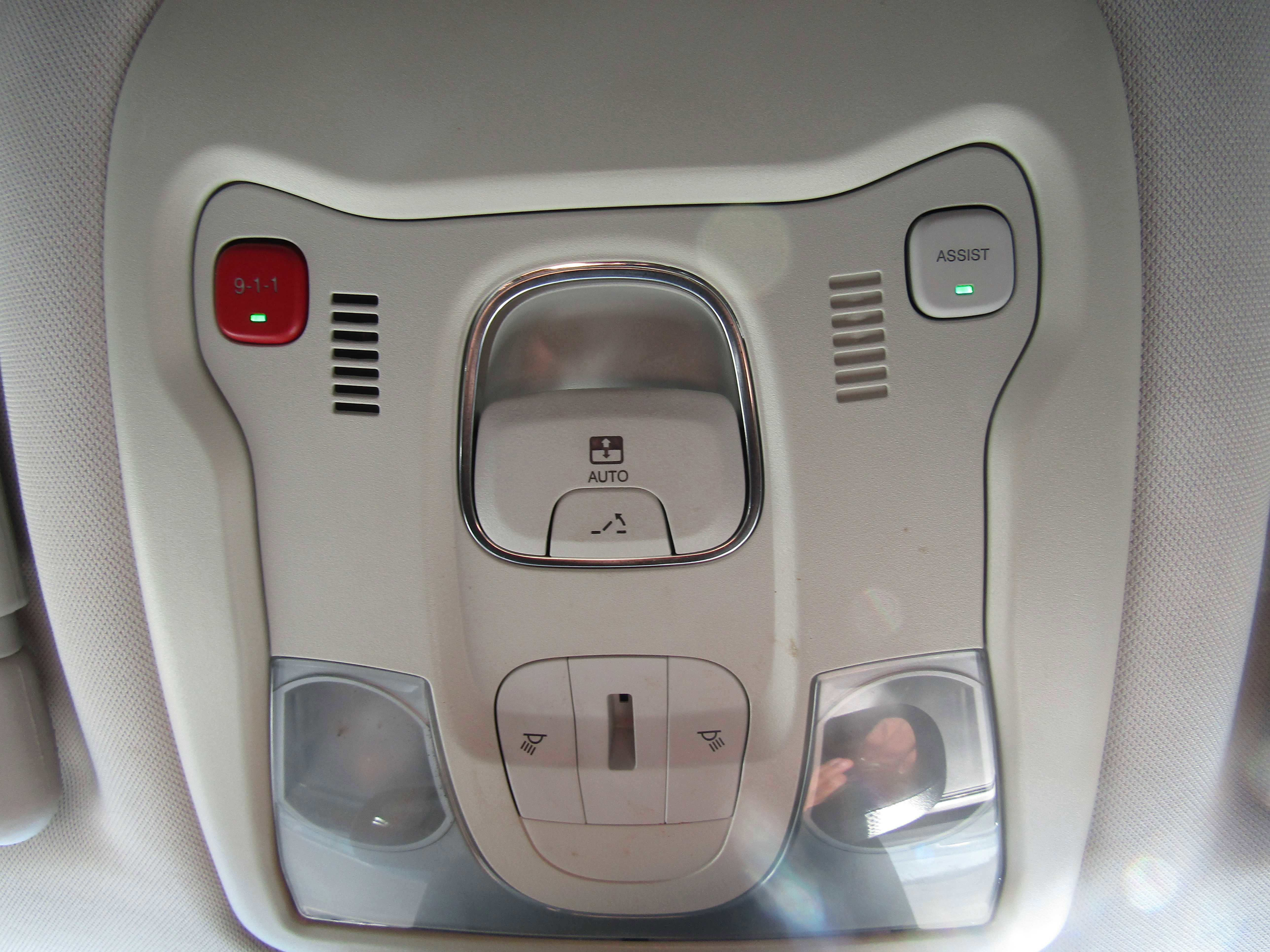 Used 2016 Jeep Renegade 75th Anniversary image 24