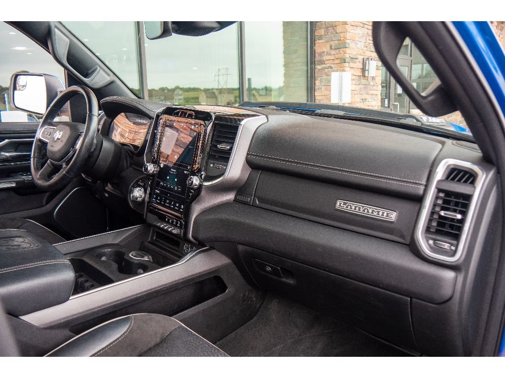 Used 2022 RAM 1500 Laramie AWD/4WD image 15