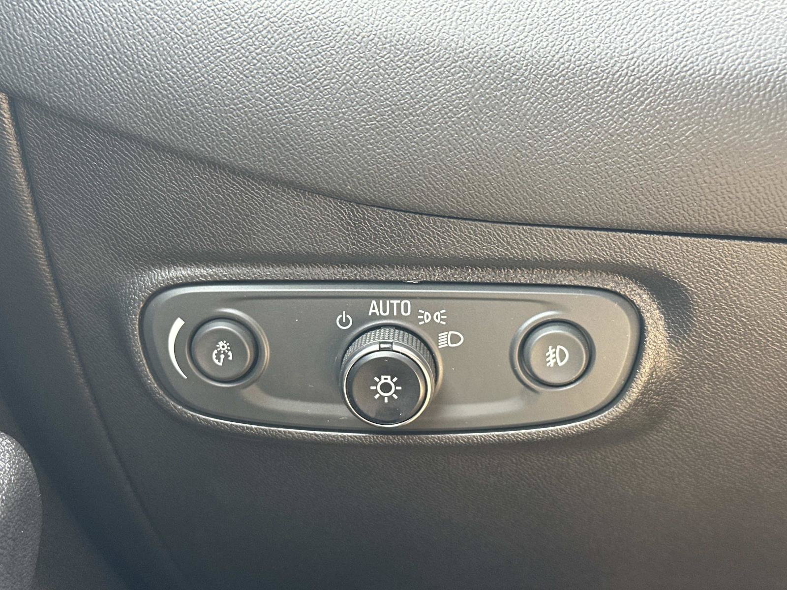 Certified 2022 Chevrolet Equinox Premier AWD/4WD image 25