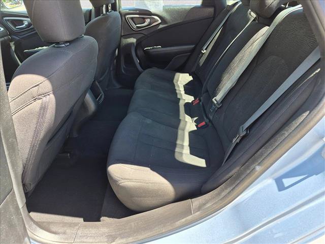 Used 2015 Chrysler 200 Limited w/ Convenience Group FWD image 18