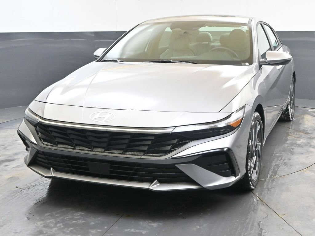 New 2026 Hyundai Elantra Limited image 1