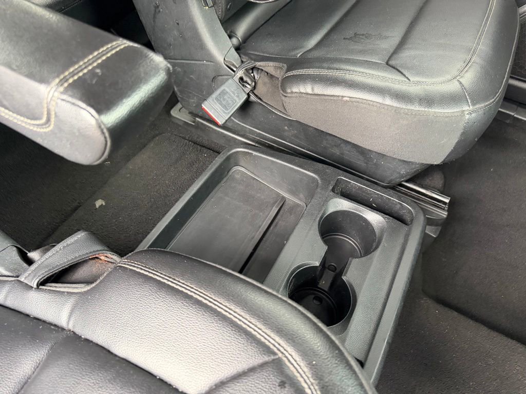 Used 2020 Ford Explorer XLT w/ Equipment Group 202A RWD image 36