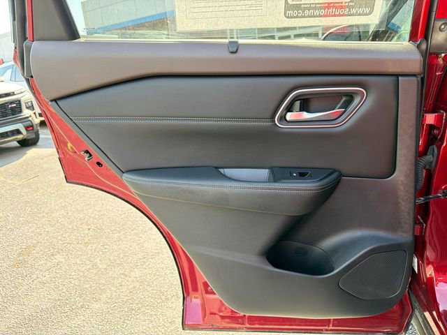 Used 2021 Nissan Rogue SV w/ Premium Package image 22