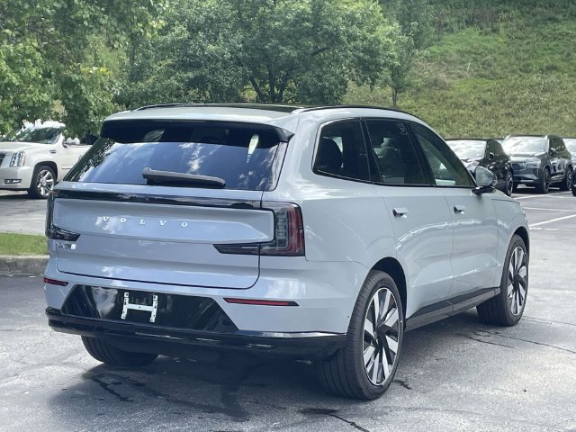 New 2026 Volvo EX90 Ultra AWD/4WD image 7