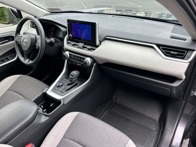 Certified 2025 Toyota RAV4 XLE AWD/4WD image 32