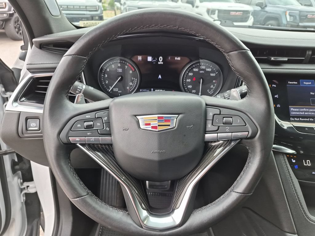 Used 2023 Cadillac XT6 Sport w/ Technology Package AWD/4WD image 25