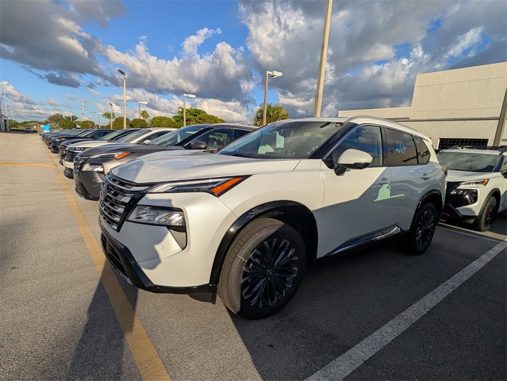 New 2026 Nissan Rogue Platinum w/ Platinum Premium Package image 4
