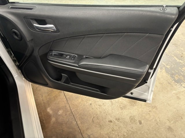 Used 2019 Dodge Charger SXT image 22