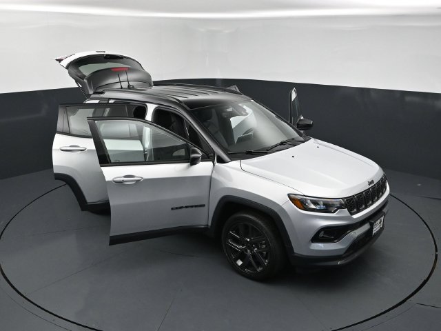 New 2026 Jeep Compass Limited AWD/4WD image 28