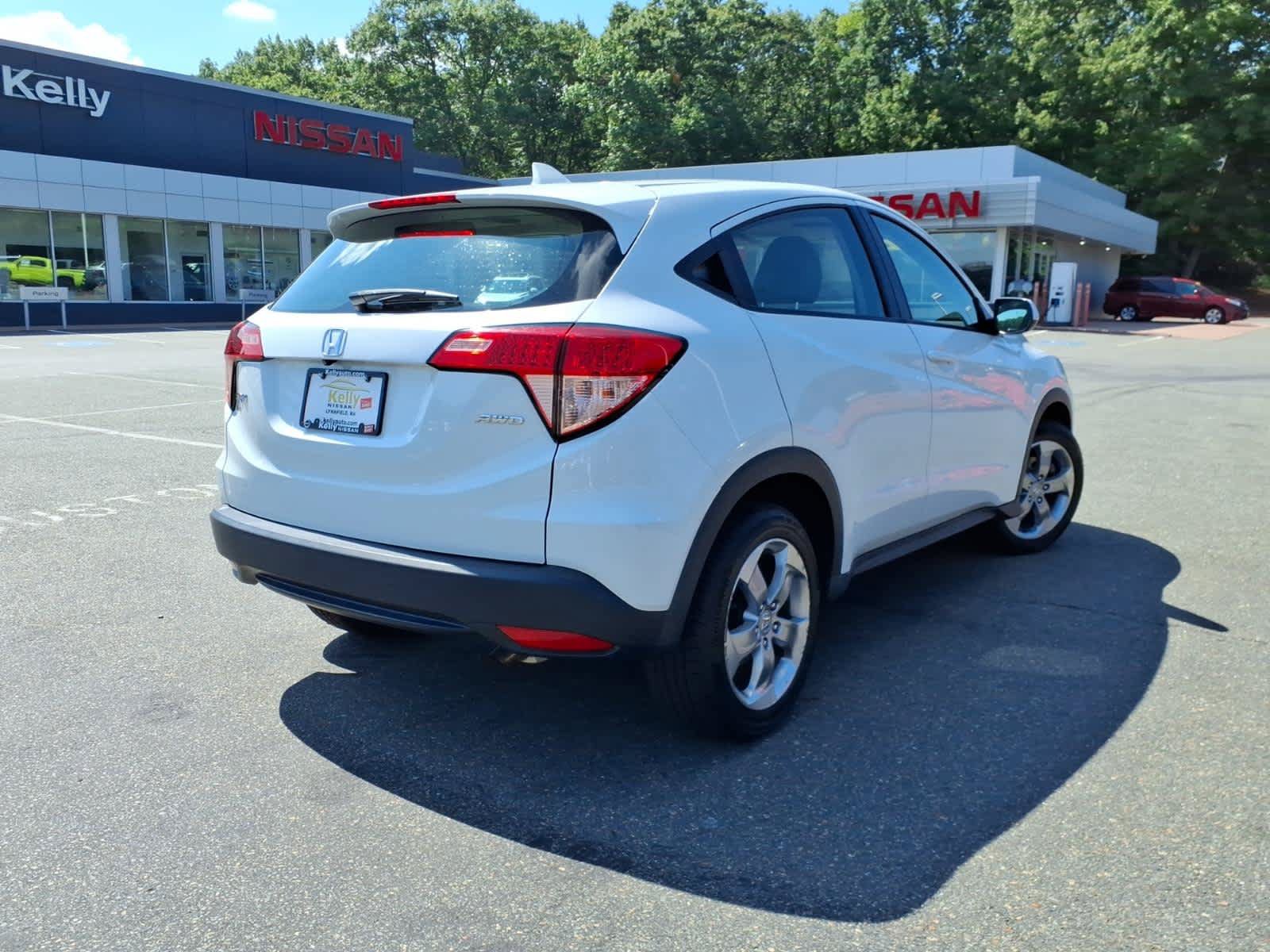 Used 2018 Honda HR-V LX image 5