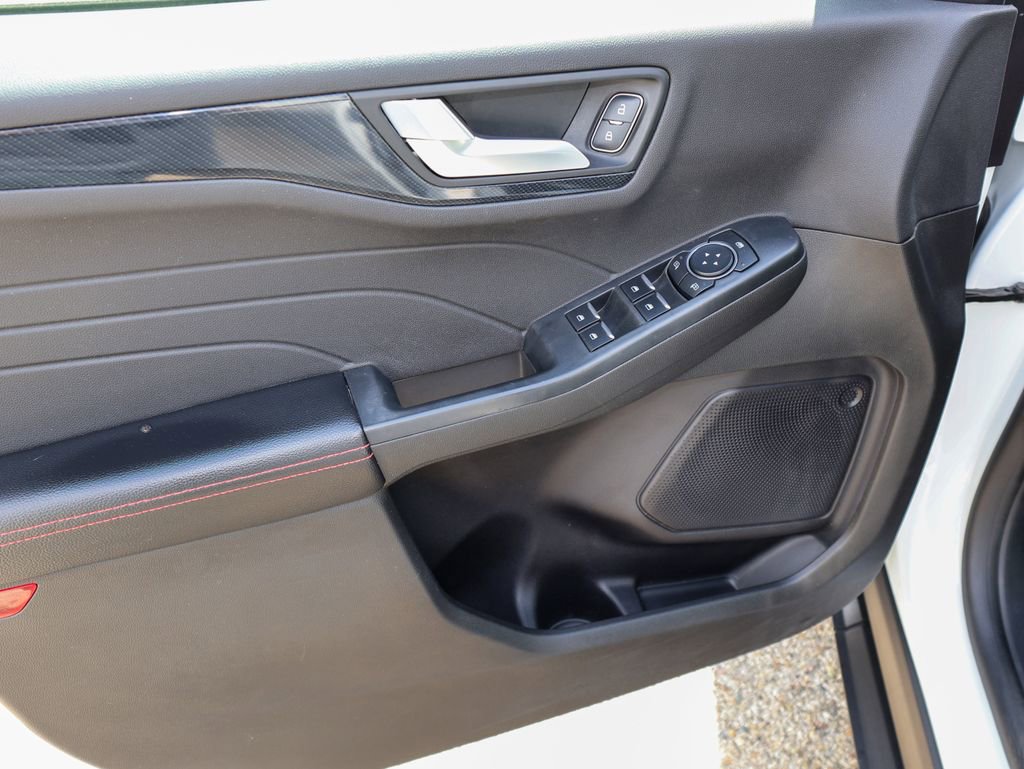 Used 2023 Ford Escape ST-Line w/ Equipment Group 301A FWD image 15